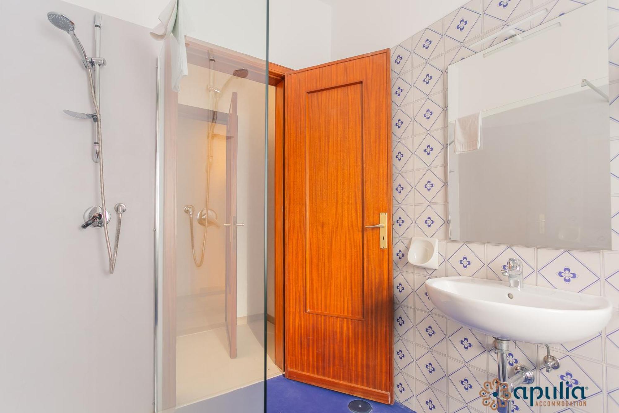 Einaudi Guesthouse By Apulia Accommodation Bari Esterno foto