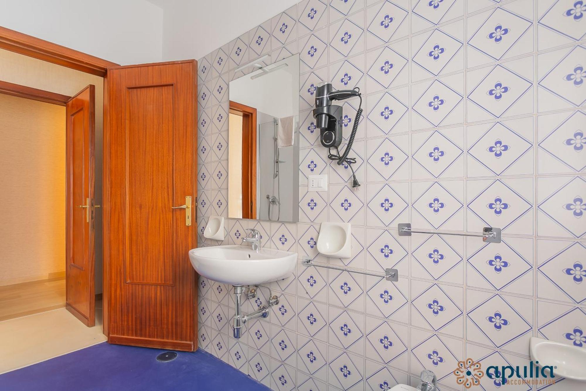 Einaudi Guesthouse By Apulia Accommodation Bari Esterno foto